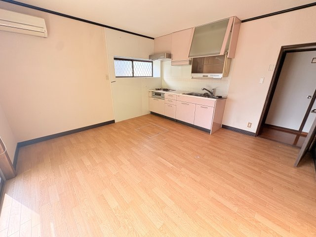嘉穂郡桂川町土師　キッチン二つ　5LDKのキッチン