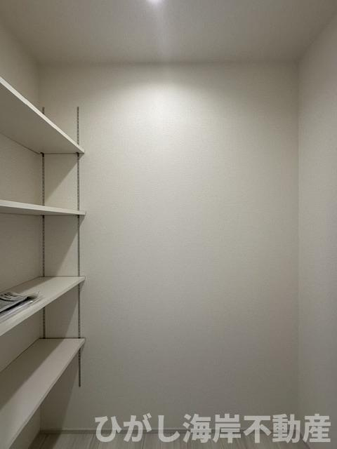 茅ケ崎市東海岸南6丁目　新築戸建　全３棟の設備|パントリー