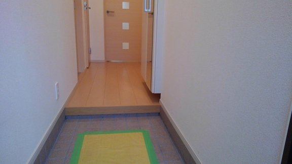 タウンコート中川の玄関