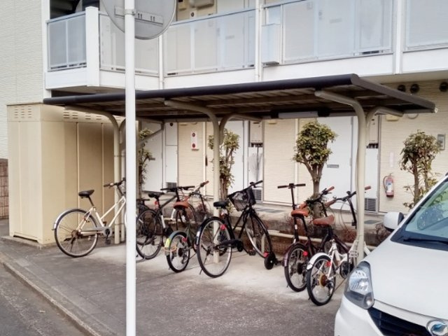 レオパレスラ　ローズコリンのその他|駐輪場