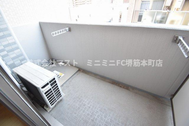 大阪市北区本庄西２丁目の賃貸マンションのバルコニー