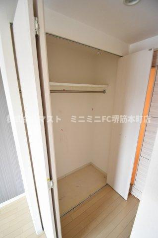 大阪市北区本庄西２丁目の賃貸マンションの収納