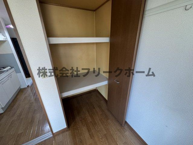 小金井市東町３丁目のアパートの収納