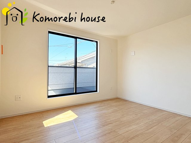 上尾市東町　6期　新築一戸建て　KEIAI GRACE　01の寝室