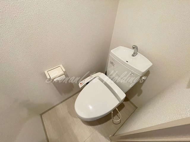 リシェス中屋のトイレ|同物件反転タイプ