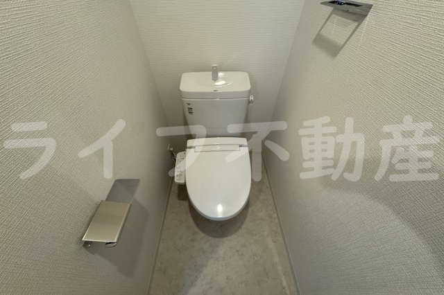 エスリード ザ・レーヴ大阪のトイレ|清潔感のあるトイレです