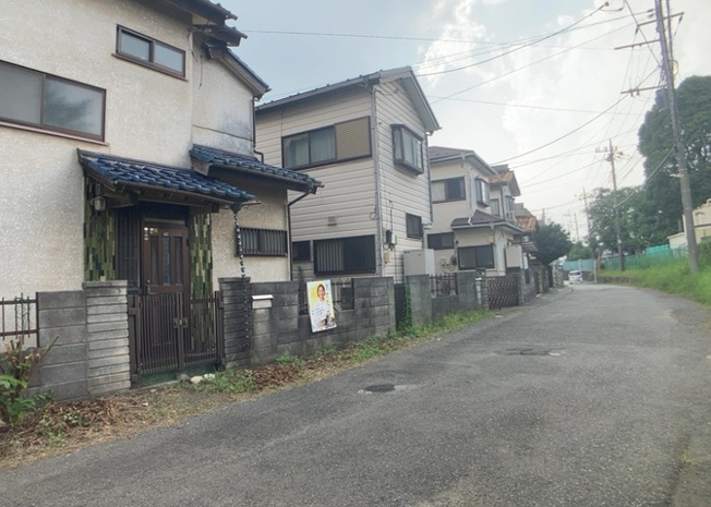 【外観】 | 物件の詳細については、現地を見てわかること以外に、役所や法務局などで調べないとわからないことがあります。そのため、現地に行く場合は、もしこの物件を買ったらどのような生活ができるかをイメージしましょう。