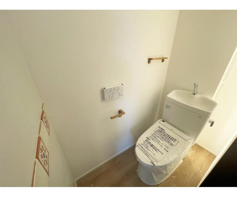 茅ヶ崎市中海岸４丁目のアパートのトイレ|清潔感のあるトイレです