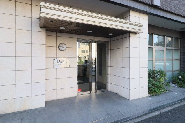 プレール・ドゥーク東京EASTⅢのエントランス