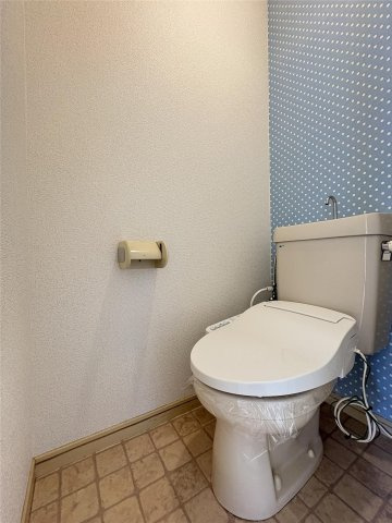 アンプルール新屋敷のトイレ
