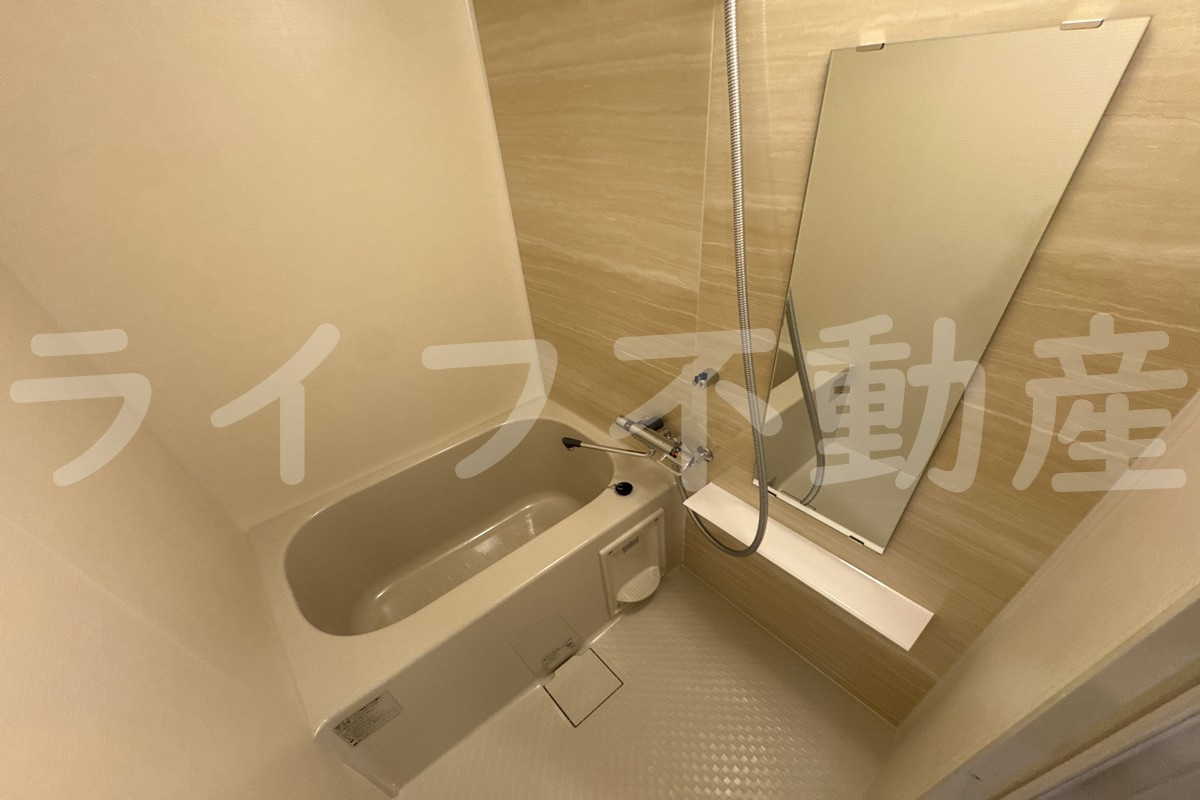 エスリード ザ・レーヴ大阪の浴室|ゆったり過ごせるお風呂です