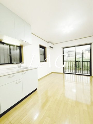 【居間・リビング】 | コーポアイコウシン | 洋室のお部屋です。
