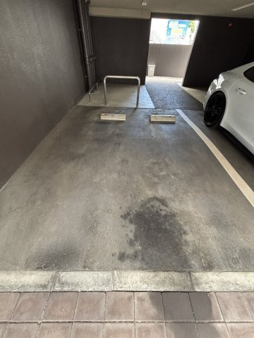アクタス薬院アネックスⅡの駐車場