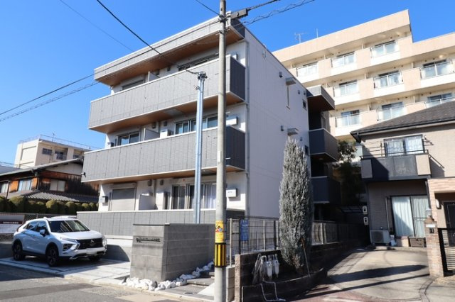プレタクチュール中根町