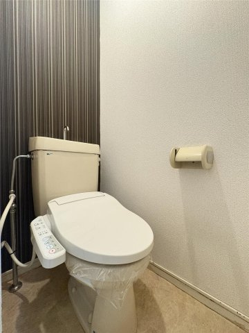 アンプルール新屋敷のトイレ