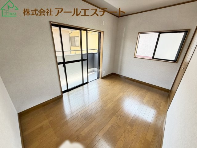 加古川市平岡町二俣　　　JR「東加古川駅」徒歩20分の寝室