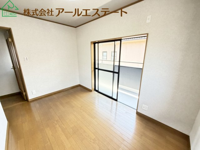 加古川市平岡町二俣　　　JR「東加古川駅」徒歩20分の寝室