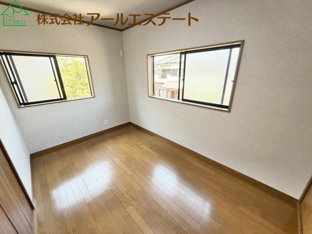 加古川市平岡町二俣　　　JR「東加古川駅」徒歩20分の洋室
