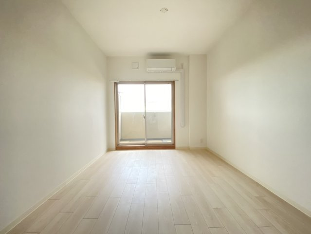 ロイス茨木奈良町の居間・リビング