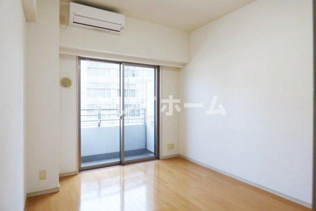 EXIM大森の居間・リビング|同建物内、別のお部屋の参考写真になります。