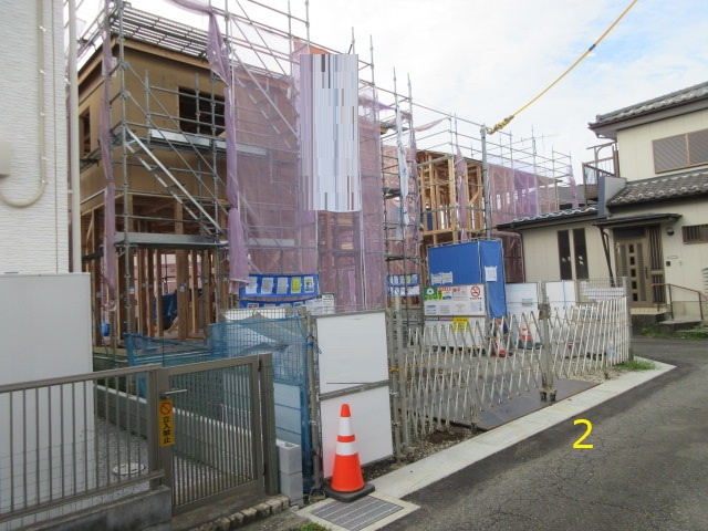 【仲介手数料無料】新築戸建　東松山市石橋2206-5（全2棟）の前面道路含む現地写真
