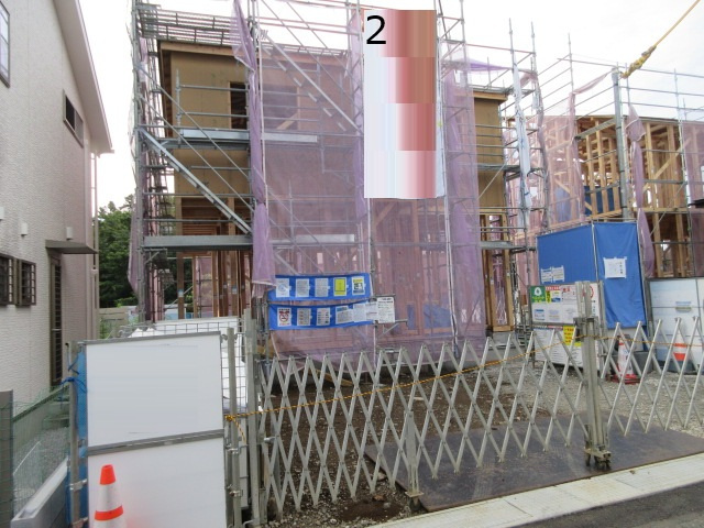 【仲介手数料無料】新築戸建　東松山市石橋2206-5（全2棟）の前面道路含む現地写真