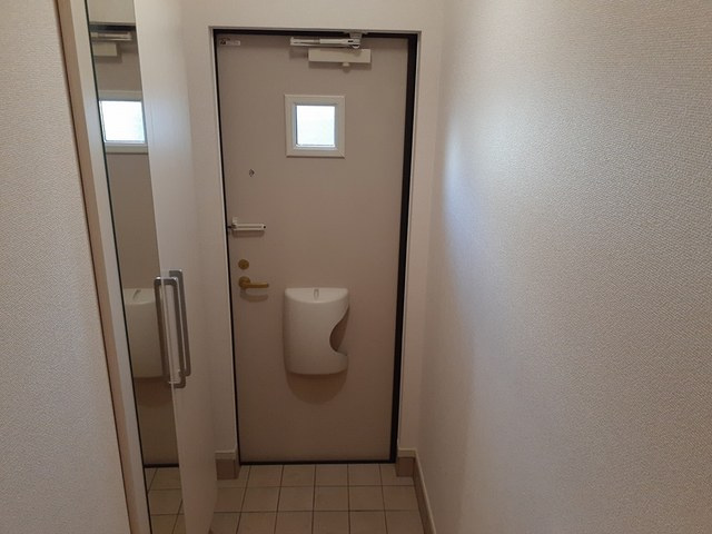 カーサ ムーンダストの玄関