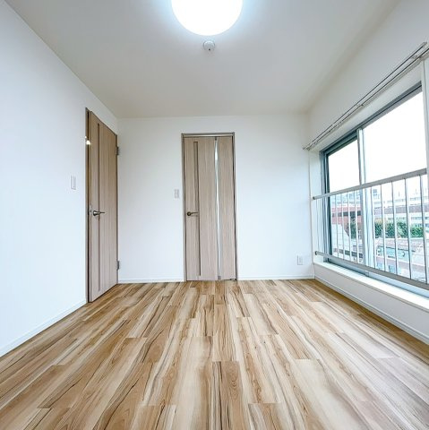 市谷台マンションの洋室