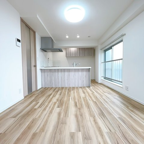 市谷台マンションの居間・リビング
