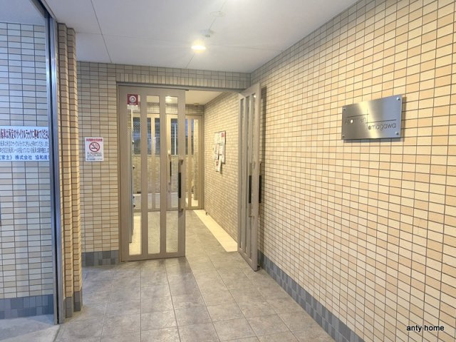 アパートメント玉川　仲介手数料無料のエントランス