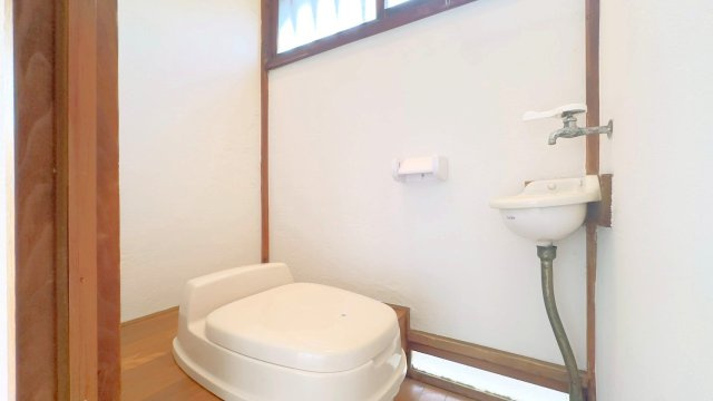 伊澤貸家のトイレ