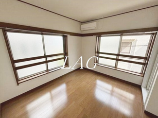 【居間・リビング】 | 吉岡荘 | 洋室のお部屋です。