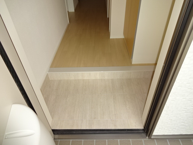 ライズアップの玄関
