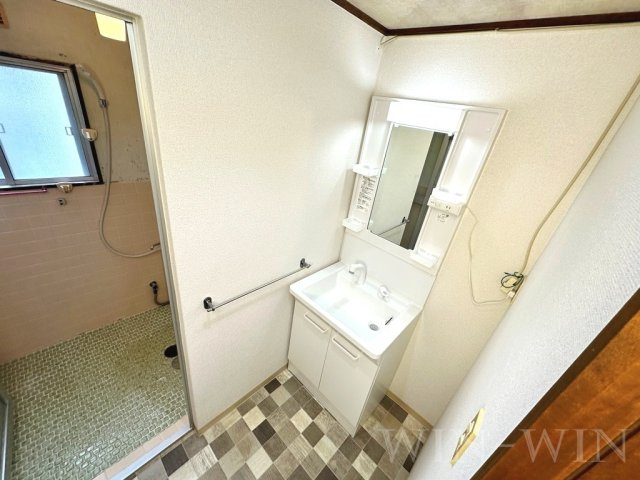 ハイツ明和 A棟の洗面所|イメージ（同建物内別部屋の写真です）