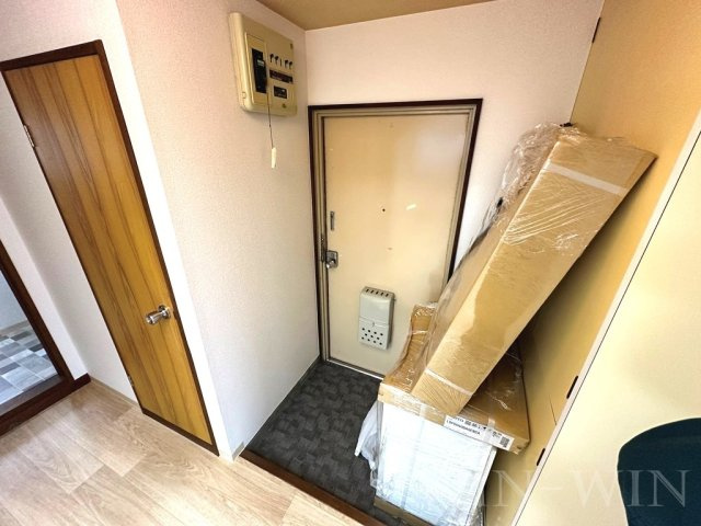 ハイツ明和 A棟の玄関|イメージ（同建物内別部屋の写真です）