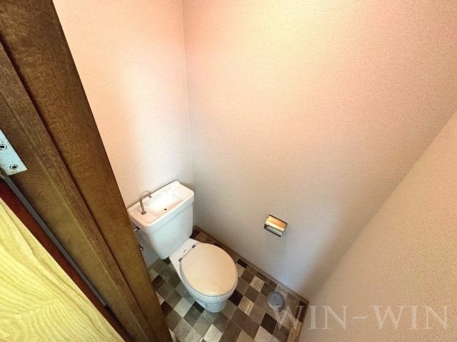 ハイツ明和 A棟のトイレ|イメージ（同建物内別部屋の写真です）