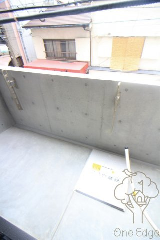 アクアスイート南森町のバルコニー