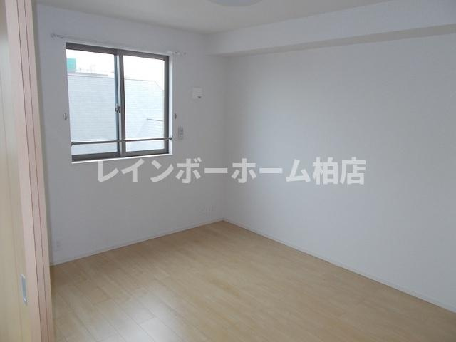 【仲介手数料：50％OFF】対象物件！の洋室|明るい洋室です