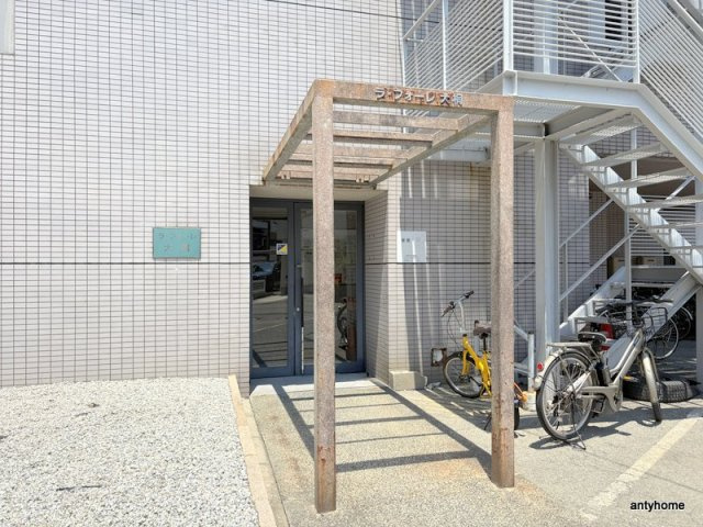 ラ・フォーレ大桐　仲介手数料無料のエントランス