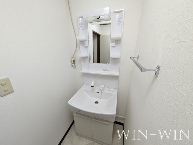 ハイツ明和 B棟の独立洗面台|イメージ（同施工会社同一モデルの写真です）