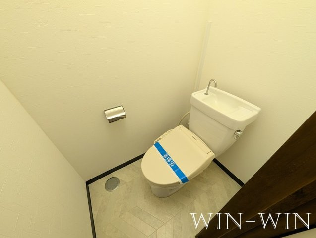 ハイツ明和 B棟のトイレ|イメージ（同施工会社同一モデルの写真です）