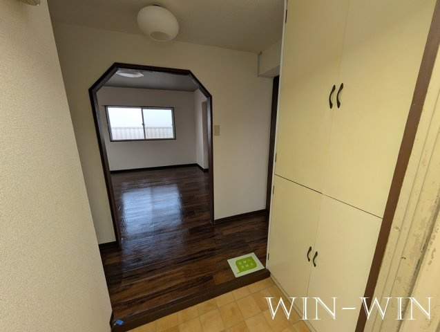 ハイツ明和 B棟の玄関|イメージ（同施工会社同一モデルの写真です）