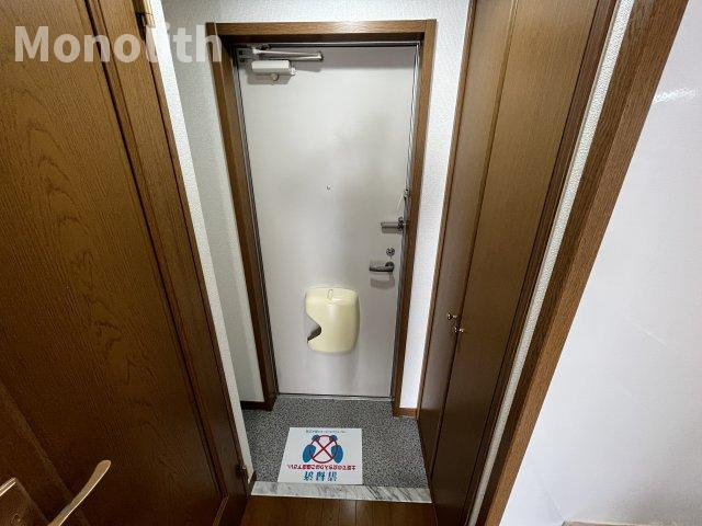 フジパレス札場の玄関