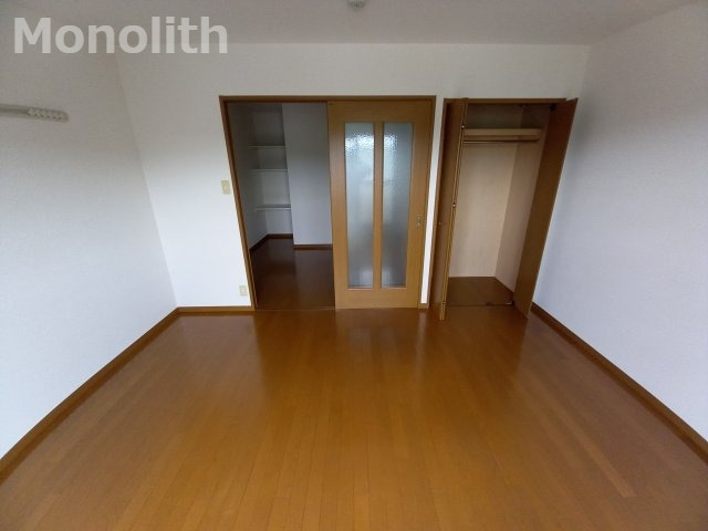 フジパレス式内町Ⅲ番館の洋室