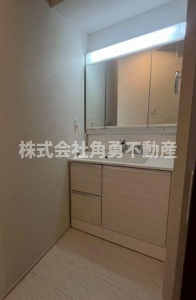 厚木市妻田西7期　新築一戸建て　3号棟の内観：施工例|《施工例》洗面化粧台