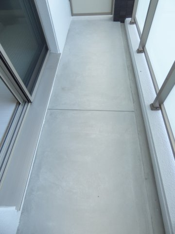 【バルコニー】