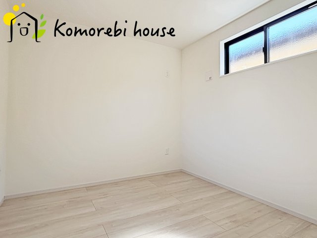 上尾市東町　6期　新築一戸建て　KEIAI GRACE　02の洋室