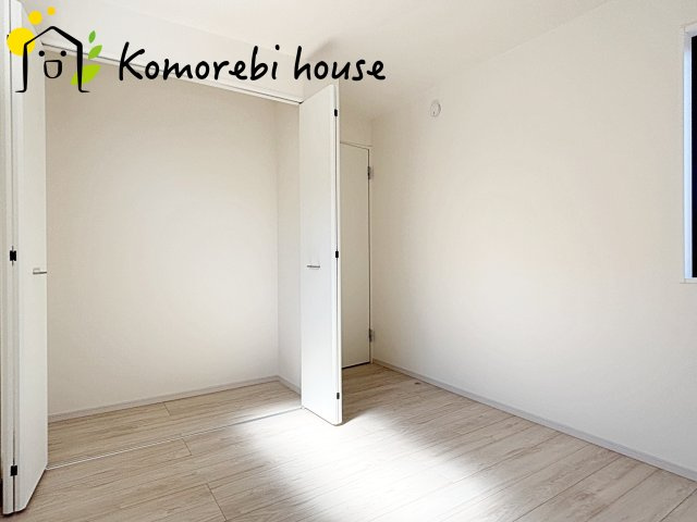 上尾市東町　6期　新築一戸建て　KEIAI GRACE　02の洋室