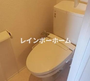 フェールのトイレ|反転間取りです。
