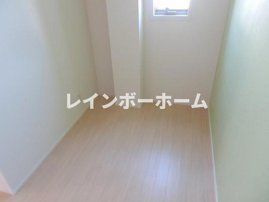 フェールの寝室|反転間取りです。
